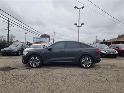 2020 Audi e-tron Sportback quattro Premium Plus   - Photo 2 - Cincinnati, OH 45231