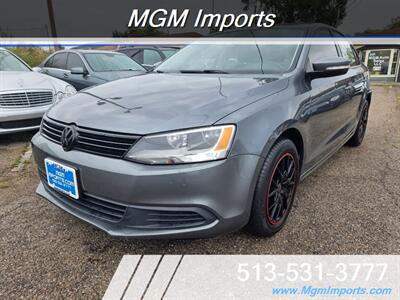 2012 Volkswagen Jetta SE   - Photo 1 - Cincinnati, OH 45231