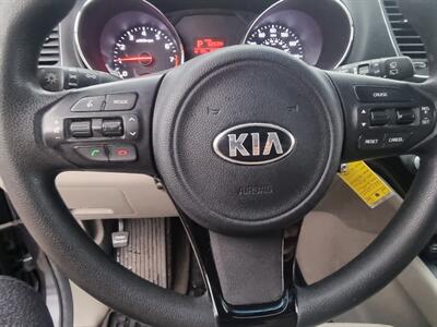 2016 Kia Sedona LX   - Photo 11 - Cincinnati, OH 45231