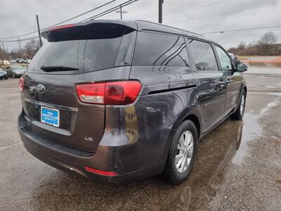 2016 Kia Sedona LX   - Photo 5 - Cincinnati, OH 45231