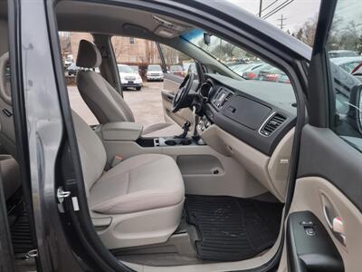 2016 Kia Sedona LX   - Photo 27 - Cincinnati, OH 45231