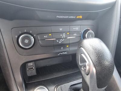 2015 Ford Focus S   - Photo 16 - Cincinnati, OH 45231