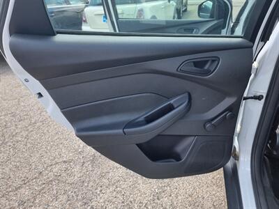 2015 Ford Focus S   - Photo 32 - Cincinnati, OH 45231