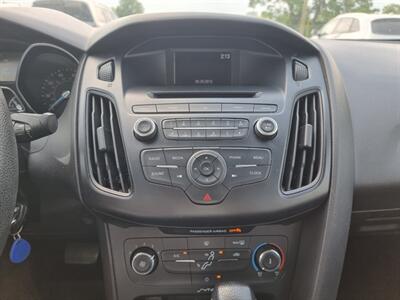 2015 Ford Focus S   - Photo 14 - Cincinnati, OH 45231