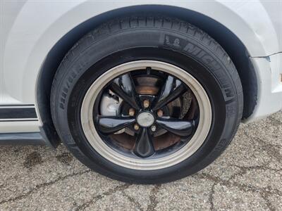 2007 Ford Mustang V6 Deluxe   - Photo 37 - Cincinnati, OH 45231
