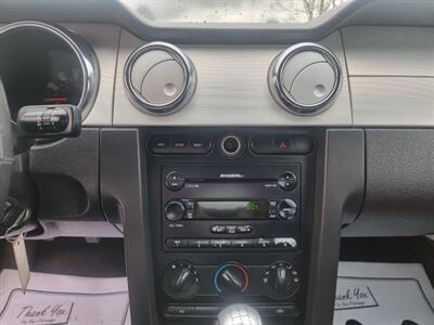 2007 Ford Mustang V6 Deluxe   - Photo 14 - Cincinnati, OH 45231