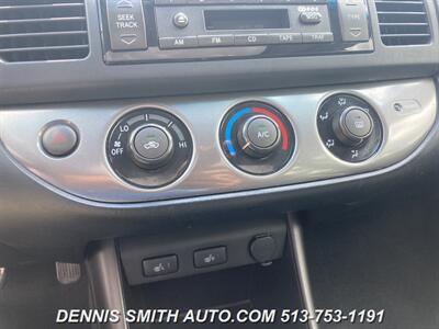 2004 Toyota Camry SE V6   - Photo 26 - Amelia, OH 45102