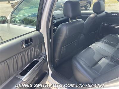 2004 Toyota Camry SE V6   - Photo 16 - Amelia, OH 45102