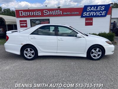 2004 Toyota Camry SE V6   - Photo 10 - Amelia, OH 45102