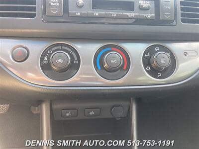 2004 Toyota Camry SE V6   - Photo 29 - Amelia, OH 45102
