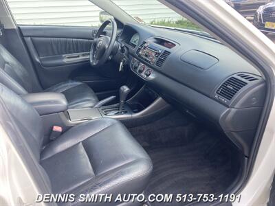 2004 Toyota Camry SE V6   - Photo 12 - Amelia, OH 45102