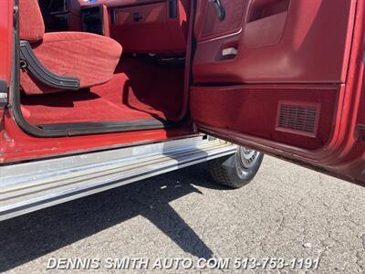 1989 Ford F-250 XLT Lariat   - Photo 11 - Amelia, OH 45102