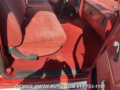 1989 Ford F-250 XLT Lariat   - Photo 31 - Amelia, OH 45102
