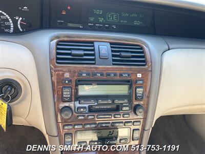 2001 Toyota Avalon XLS   - Photo 17 - Amelia, OH 45102