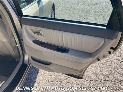 2001 Toyota Avalon XLS   - Photo 26 - Amelia, OH 45102