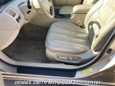 2001 Toyota Avalon XLS   - Photo 13 - Amelia, OH 45102