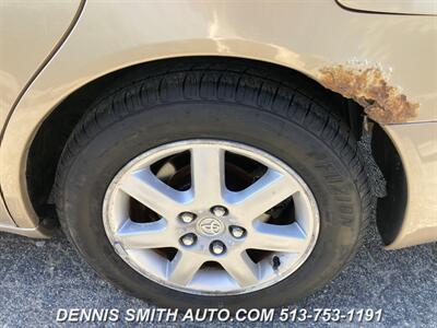 2001 Toyota Avalon XLS   - Photo 11 - Amelia, OH 45102