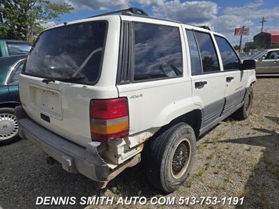 1996 Jeep Grand Cherokee Laredo   - Photo 6 - Amelia, OH 45102