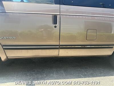 1995 Chevrolet Astro CL   - Photo 12 - Amelia, OH 45102
