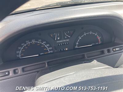 1994 Saturn SL1   - Photo 13 - Amelia, OH 45102