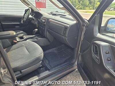 2002 Jeep Grand Cherokee Laredo   - Photo 10 - Amelia, OH 45102
