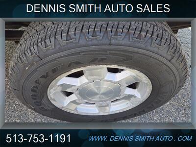 2005 GMC Sierra 1500 SLT   - Photo 5 - Amelia, OH 45102
