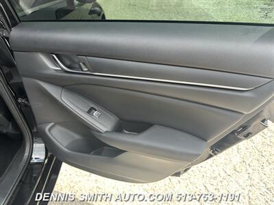 2018 Honda Accord LX   - Photo 12 - Amelia, OH 45102