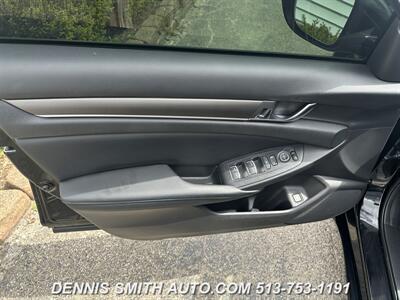 2018 Honda Accord LX   - Photo 16 - Amelia, OH 45102