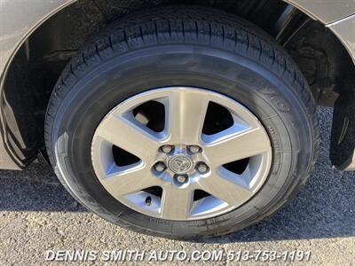 2005 Toyota Sienna CE 7 Passenger   - Photo 10 - Amelia, OH 45102
