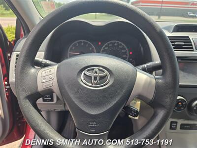 2013 Toyota Corolla LE   - Photo 22 - Amelia, OH 45102