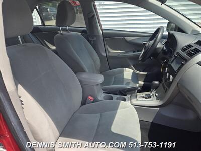 2013 Toyota Corolla LE   - Photo 11 - Amelia, OH 45102