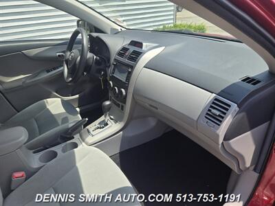 2013 Toyota Corolla LE   - Photo 10 - Amelia, OH 45102