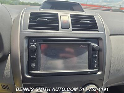 2013 Toyota Corolla LE   - Photo 18 - Amelia, OH 45102