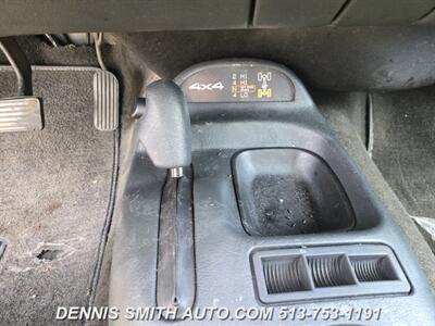 1995 GMC Jimmy SLS   - Photo 10 - Amelia, OH 45102