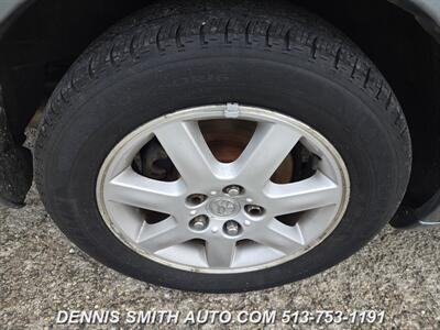 2000 Toyota Avalon XLS   - Photo 13 - Amelia, OH 45102