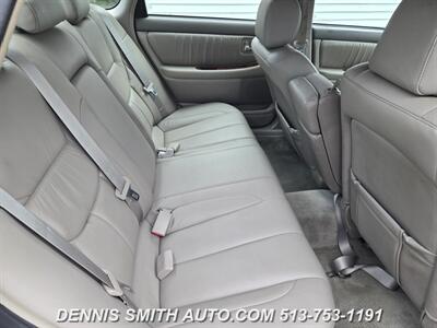 2000 Toyota Avalon XLS   - Photo 24 - Amelia, OH 45102
