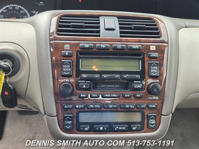 2000 Toyota Avalon XLS   - Photo 37 - Amelia, OH 45102