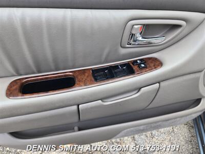 2000 Toyota Avalon XLS   - Photo 30 - Amelia, OH 45102