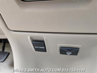 2000 Toyota Avalon XLS   - Photo 38 - Amelia, OH 45102