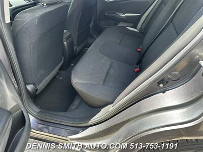 2015 Honda Civic SE   - Photo 12 - Amelia, OH 45102