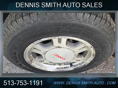 2003 GMC Safari SLE   - Photo 4 - Amelia, OH 45102