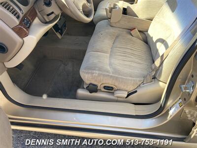 2005 Buick LeSabre Custom   - Photo 13 - Amelia, OH 45102