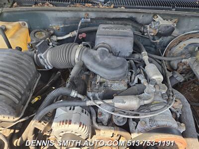 1998 Chevrolet K2500 Silverado   - Photo 12 - Amelia, OH 45102