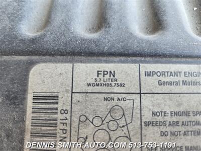 1998 Chevrolet K2500 Silverado   - Photo 13 - Amelia, OH 45102
