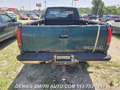 1998 Chevrolet K2500 Silverado   - Photo 7 - Amelia, OH 45102
