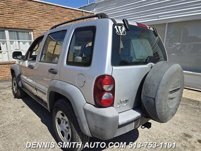 2005 Jeep Liberty Sport   - Photo 4 - Amelia, OH 45102
