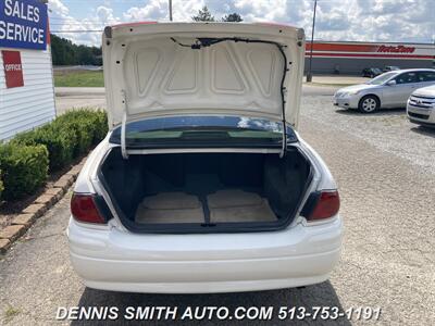 2002 Buick LeSabre Custom   - Photo 24 - Amelia, OH 45102