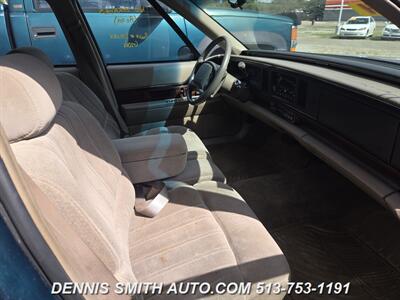 1999 Buick LeSabre Custom   - Photo 8 - Amelia, OH 45102