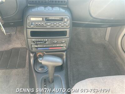 1998 Saturn SL2   - Photo 16 - Amelia, OH 45102