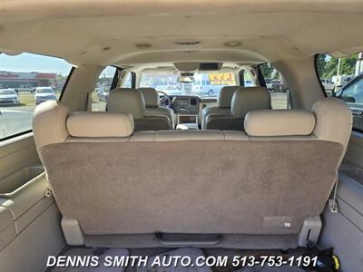 2004 Cadillac Escalade ESV   - Photo 12 - Amelia, OH 45102